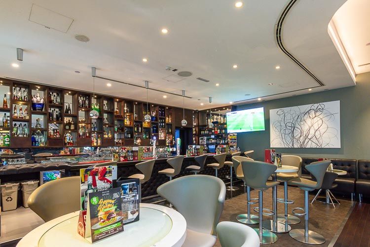Bar
